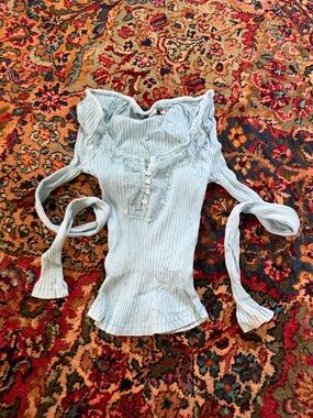 Kimchi Blue Light Blue Ribbed Lace-Trim Henley Tank